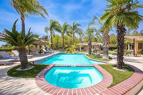 Villa Verdot by Avantstay Spectacular 6 BR Estate w Pool Hot Tub Tenni