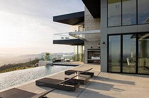 Belleza by Avantstay Hilltop Mansion w Pool Panoramic Views Ultra Mode