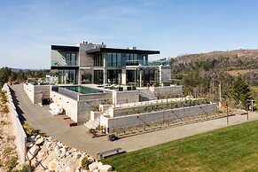 Belleza by Avantstay Hilltop Mansion w Pool Panoramic Views Ultra Mode