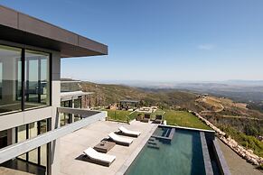 Belleza by Avantstay Hilltop Mansion w Pool Panoramic Views Ultra Mode