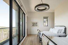 Belleza by Avantstay Hilltop Mansion w Pool Panoramic Views Ultra Mode