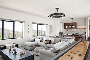 Belleza by Avantstay Hilltop Mansion w Pool Panoramic Views Ultra Mode