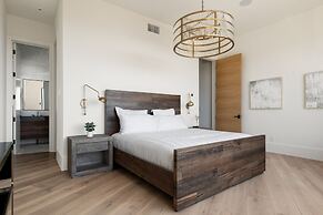 Belleza by Avantstay Hilltop Mansion w Pool Panoramic Views Ultra Mode