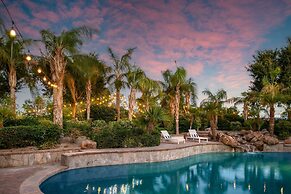 Villa Verbena by Avantstay Expansive Estate w B-ball Court Pool Spa En