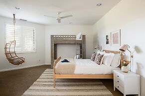 Villa Verbena by Avantstay Expansive Estate w B-ball Court Pool Spa En