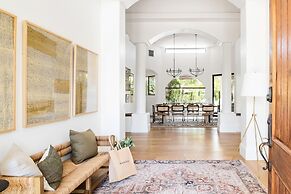 Villa Verbena by Avantstay Expansive Estate w B-ball Court Pool Spa En