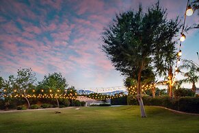 Villa Verbena by Avantstay Expansive Estate w B-ball Court Pool Spa En