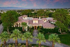 Villa Verbena by Avantstay Expansive Estate w B-ball Court Pool Spa En