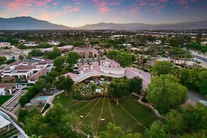 Villa Verbena by Avantstay Expansive Estate w B-ball Court Pool Spa En