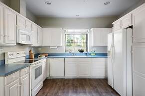 Villa Verbena by Avantstay Expansive Estate w B-ball Court Pool Spa En