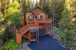 Golden Summit by Avantstay Stunning Secluded Cabin w Access to Tahoe D