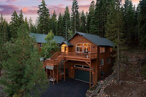 Golden Summit by Avantstay Stunning Secluded Cabin w Access to Tahoe D