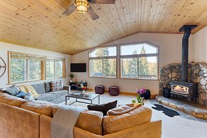 Golden Summit by Avantstay Stunning Secluded Cabin w Access to Tahoe D