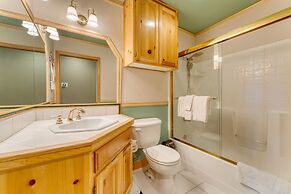 Golden Summit by Avantstay Stunning Secluded Cabin w Access to Tahoe D