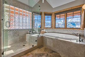 Telemark Luxury Retreat by Avantstay Stunning Views w Hot Tub Theatre 