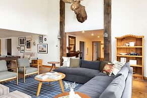 Holly by Avantstay In the Heart of Breckenridge w Hot Tub Game Room Ro