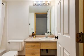 Holly by Avantstay In the Heart of Breckenridge w Hot Tub Game Room Ro