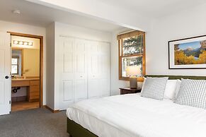 Holly by Avantstay In the Heart of Breckenridge w Hot Tub Game Room Ro