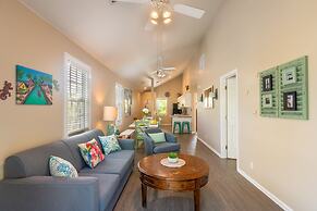 Parrot Perch by Avantstay Old Town Key West w Shared Pool Week Long St