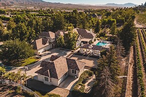 La Barrique by Avantstay Secluded 14 Acre Estate w Vball Pool