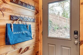 Chestnut by Avantstay Mountain Cabin w Treetop Views Hot Tub Game Room