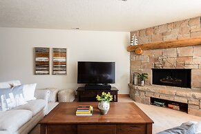 Conifer by Avantstay Secluded Cabin Amongst the Trees w Hot Tub