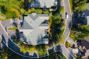 Conifer by Avantstay Secluded Cabin Amongst the Trees w Hot Tub