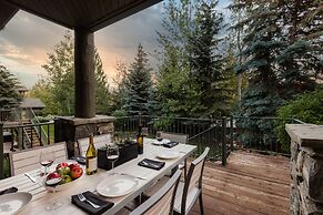 Conifer by Avantstay Secluded Cabin Amongst the Trees w Hot Tub