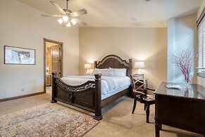 High Meadow by Avantstay Alpine Views w Indoor Pool Hot Tub Open Floor