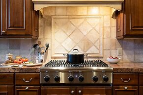 High Meadow by Avantstay Alpine Views w Indoor Pool Hot Tub Open Floor