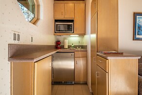 Heavenly Valley by Avantstay Home w Pool Sauna Hot Tub Game Room Tenni