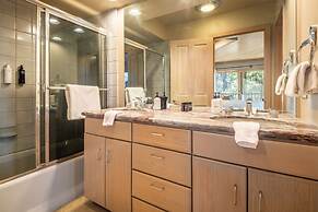 Heavenly Valley by Avantstay Home w Pool Sauna Hot Tub Game Room Tenni