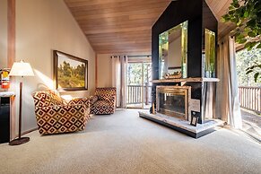 Heavenly Valley by Avantstay Home w Pool Sauna Hot Tub Game Room Tenni