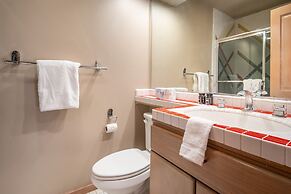 Heavenly Valley by Avantstay Home w Pool Sauna Hot Tub Game Room Tenni