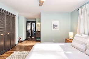 Quiet River Bend Cabin by Avantstay 35 Mins to Mt Bachelor 10 Mins to 