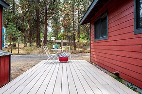 Quiet River Bend Cabin by Avantstay 35 Mins to Mt Bachelor 10 Mins to 
