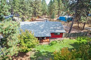 Quiet River Bend Cabin by Avantstay 35 Mins to Mt Bachelor 10 Mins to 