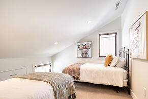 Quicksilver by Avantstay Park City Town House in Great Location