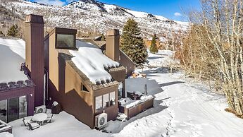 Quicksilver by Avantstay Park City Town House in Great Location