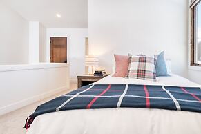 Quicksilver by Avantstay Park City Town House in Great Location