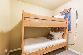 River Rock by Avantstay 8 Bedroom Ski Estate w Hot Tub Movie Theatre 1