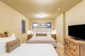 River Rock by Avantstay 8 Bedroom Ski Estate w Hot Tub Movie Theatre 1