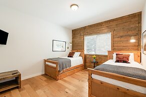 Teddy by Avantstay Majestic Cabin in Big Bear w Balcony