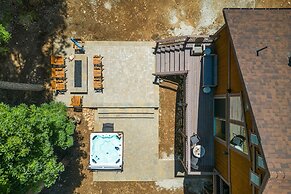 Teddy by Avantstay Majestic Cabin in Big Bear w Balcony