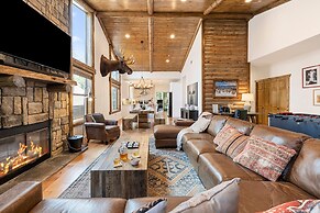 Teddy by Avantstay Majestic Cabin in Big Bear w Balcony