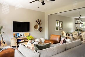 Mccreery by Avantstay Stylish Spacious Nashville Flat w Modern Design