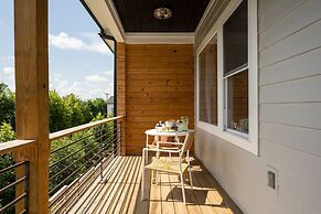 Mccreery by Avantstay Stylish Spacious Nashville Flat w Modern Design