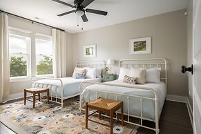 Mccreery by Avantstay Stylish Spacious Nashville Flat w Modern Design