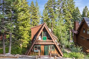 Horizon by Avantstay Stunning A-frame Cabin w Hot Tub Billiards Lake V