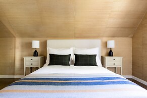 Everett by Avantstay 5mins to Palisades Tahoe w HOT TUB